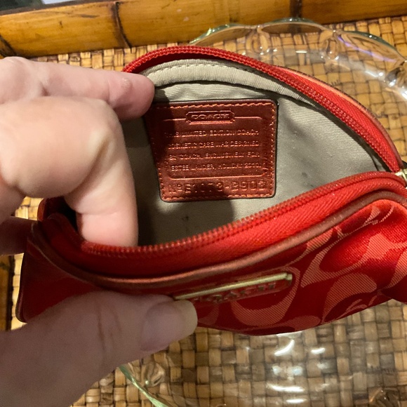 VTG COACH Rare Ltd. Ed. Red Cosmetic Case Made Exclusively For Estée Lauder 2010 - Picture 7 of 11